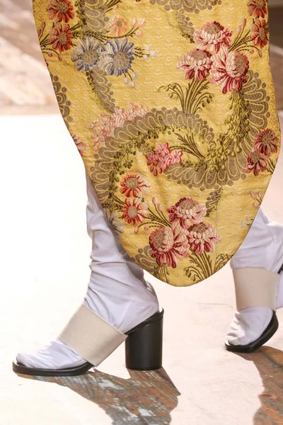 Look 24